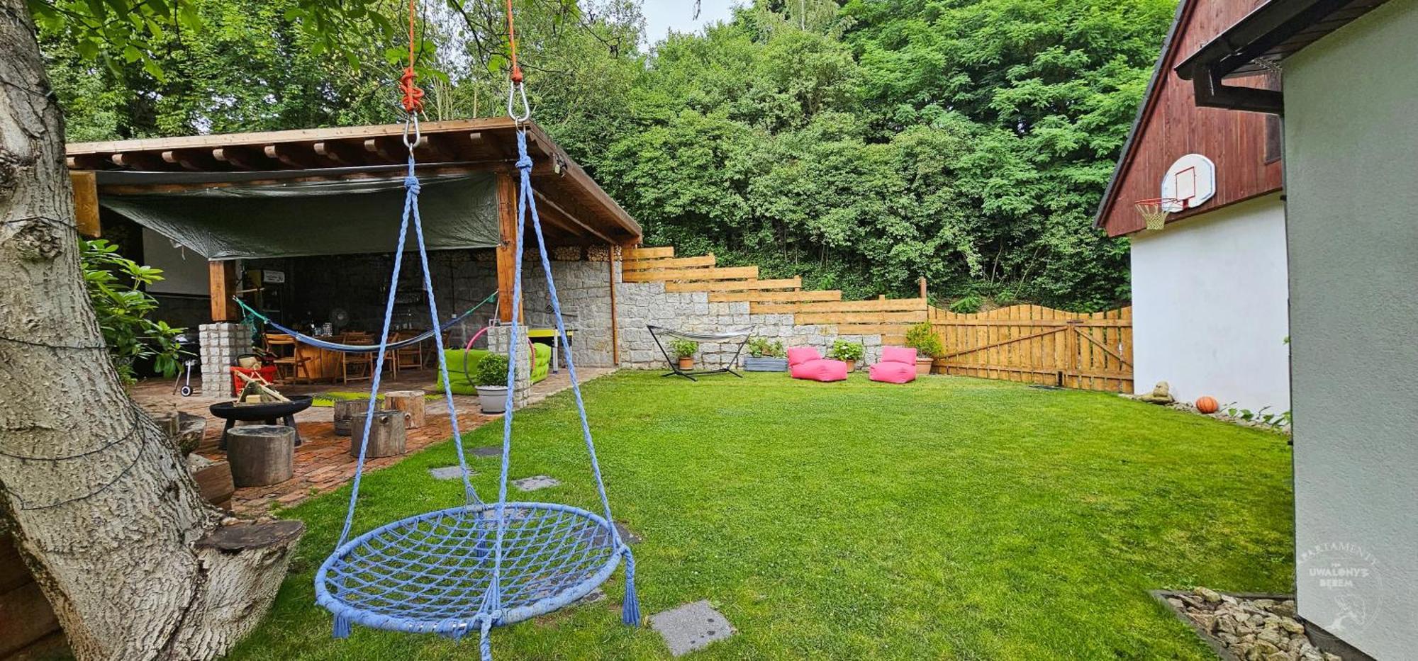 Apartamenty Pod Uwalonym Debem Jezow Sudecki Exterior photo